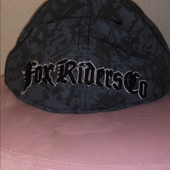 Men’s fox hat - Picture 2 of 3